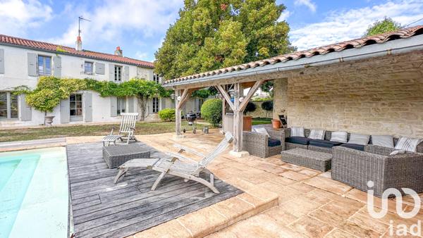 Maison à vendre 7 pièces 240 m² Sainte-Soulle