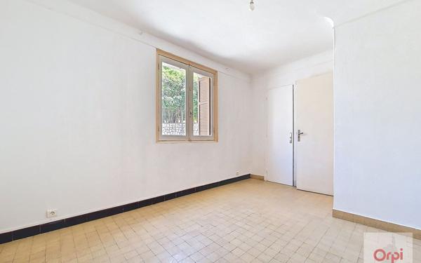 Appartement à louer    2 pièces •  Ajaccio