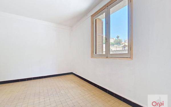 Appartement à louer    2 pièces •  Ajaccio