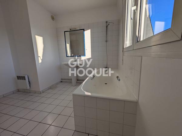 Appartement Dinan T3 - 65 m2 - ASCENCEUR -  CENTRE DINAN