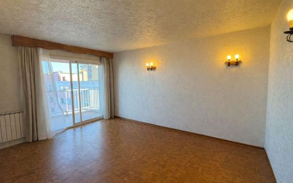 Appartement à vendre    3 pièces •  Istres