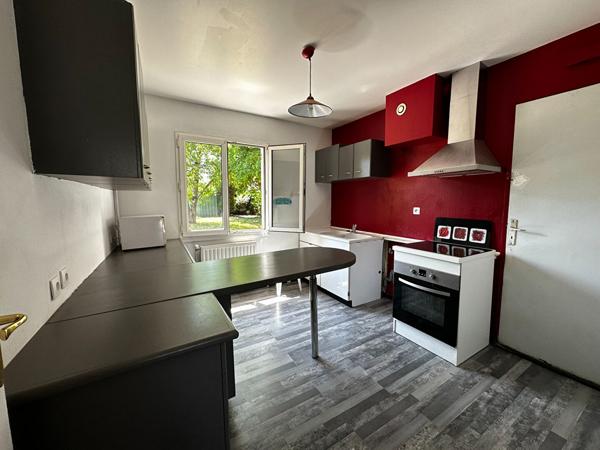 Maison à LOUER de 6 pièces située à Compiègne proche Centre de recherches UTC, Escom, Clinique Saint Côme