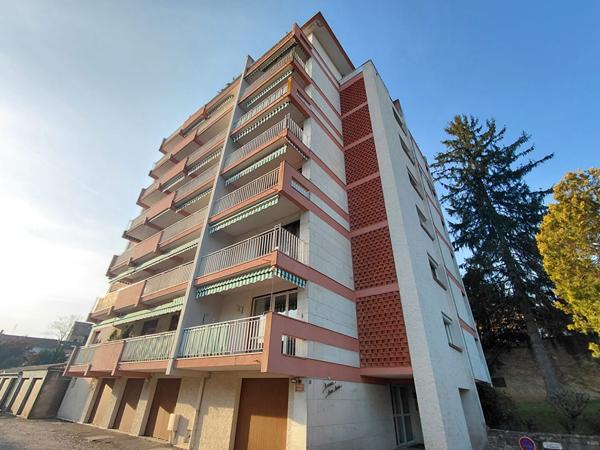 Bel appartement de 75m2 avec 2 chambres avec balcon et ascenseur à Bergerac
