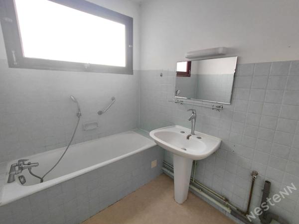 Bel appartement de 75m2 avec 2 chambres avec balcon et ascenseur à Bergerac