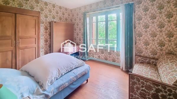 Maison de campagne avec dépendances et jardin