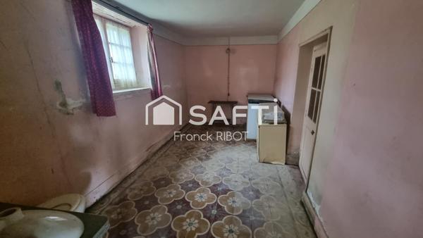 Maison de campagne avec dépendances et jardin