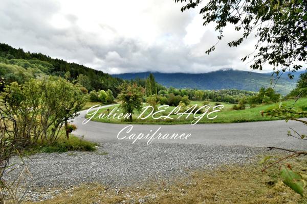 Terrain à vendre sur SAINT SAUVEUR (05)