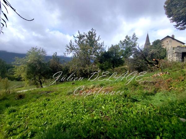 Terrain à vendre sur SAINT SAUVEUR (05)
