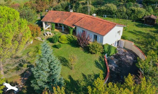 Maison à vendre |  Mirande |  6 pièces | 158 m²