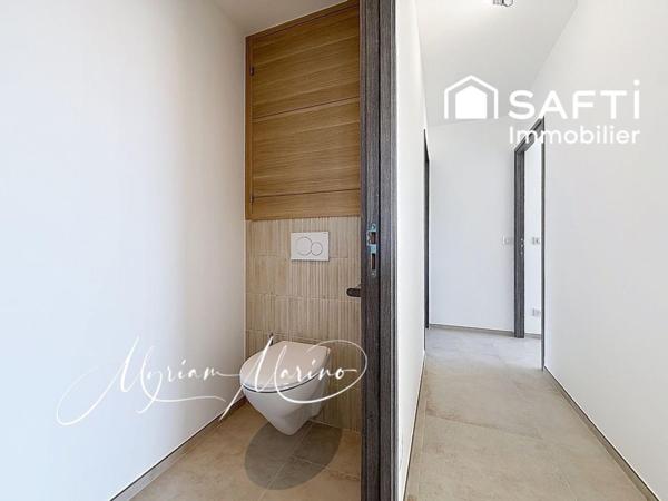 APPARTEMENT D’EXCEPTION- DERNIER ÉTAGE AVEC PISCINE PRIVATIVE ET VUE MER - LES ISSAMBRES (83380)