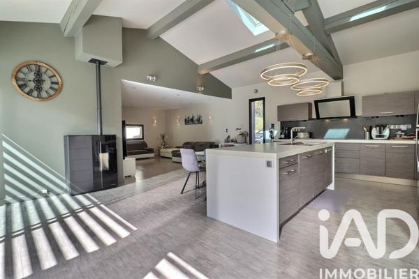 Maison à vendre 5 pièces 135 m² Mimet