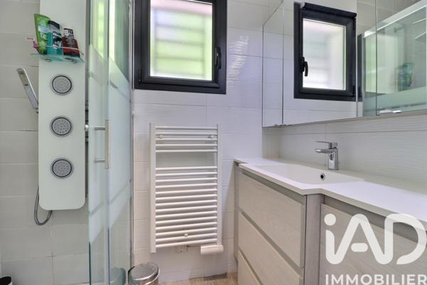 Maison à vendre 5 pièces 135 m² Mimet