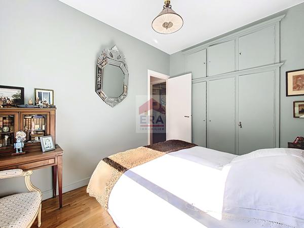 Maison Suresnes 7 pièce(s) 160 m2