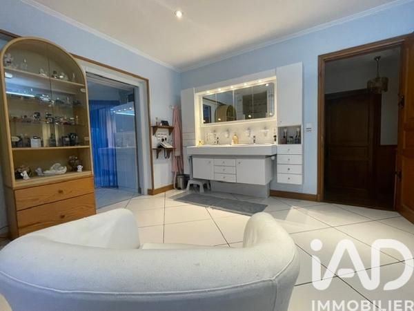 Maison à vendre 17 pièces 762 m² Saint-Germain-de-Lusignan