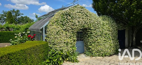 Maison à vendre 17 pièces 762 m² Saint-Germain-de-Lusignan