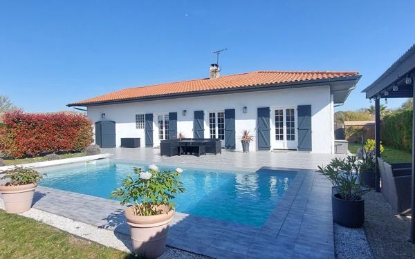 Maison à vendre    5 pièces •  Saubrigues