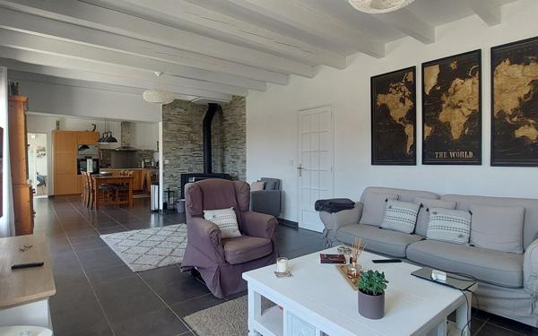 Maison à vendre    5 pièces •  Saubrigues