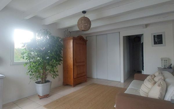 Maison à vendre    5 pièces •  Saubrigues