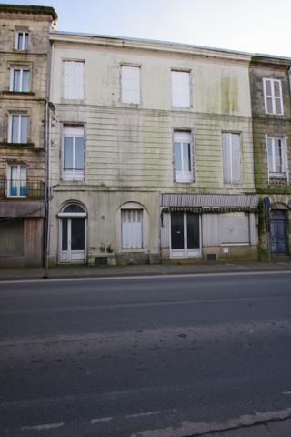 Maison  6 pièce(s)  3 chambre(s)  158 m²