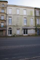 Maison  6 pièce(s)  3 chambre(s)  158 m²