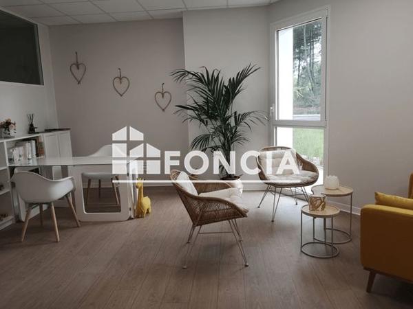 À vendre Local commercial 115 m² - Le Pian-médoc 33290