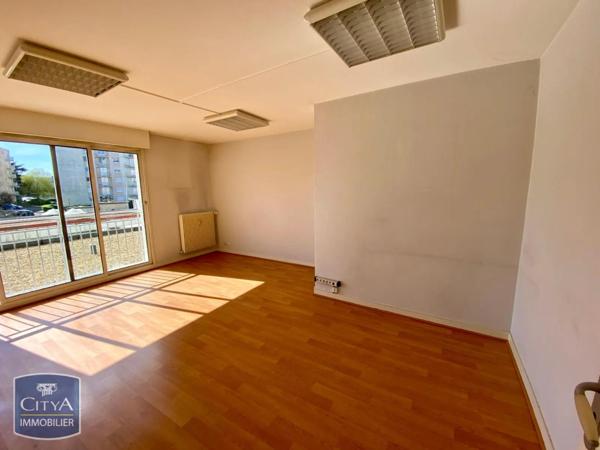 Appartement à louer 2 pièces 43.9m²