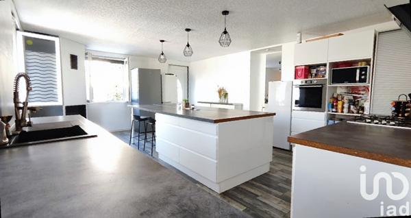 Maison à vendre 5 pièces 101 m² Montceau-les-Mines