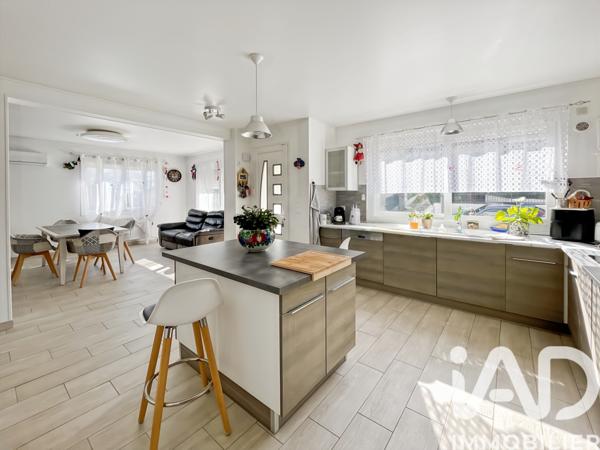 Maison à vendre 6 pièces 157 m² Montfermeil