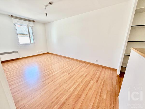 APPARTEMENT 2 PIECES 35m² - MADELAINE -CHAMP DE MARS - BOX SOUS SOL