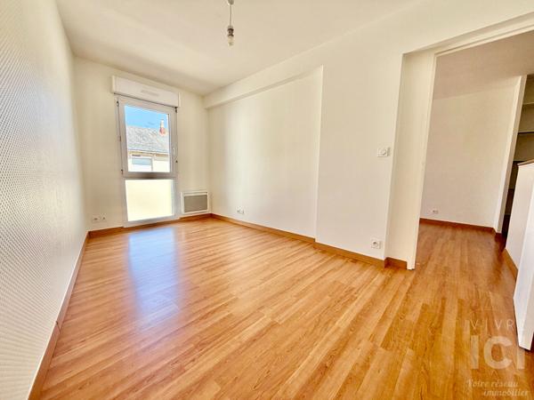 APPARTEMENT 2 PIECES 35m² - MADELAINE -CHAMP DE MARS - BOX SOUS SOL