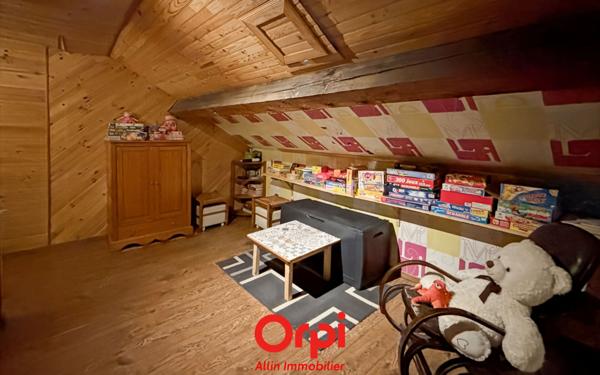 Maison à vendre    5 pièces • 165 m2 Commentry