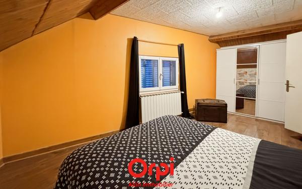 Maison à vendre    5 pièces • 165 m2 Commentry