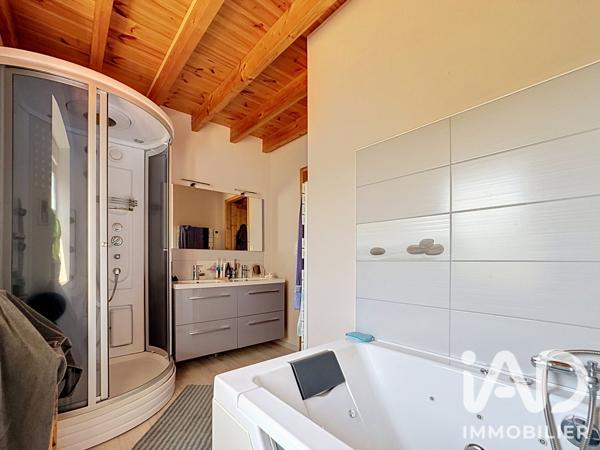 Maison à vendre 5 pièces 119,15 m² Ambert