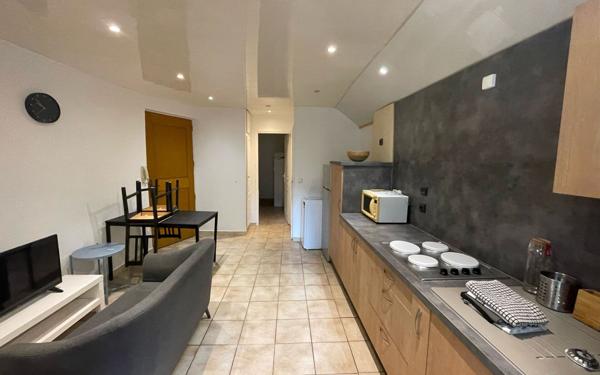 Appartement à louer    1 pièce •  Saint-Jean-de-Valériscle