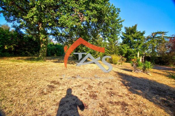 Vente Terrain 692 m2 à Roisey