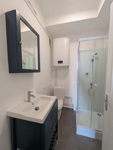 À LOUER - T3 de 58 m² - Rénové - Dernier étage - Triangle d'Or