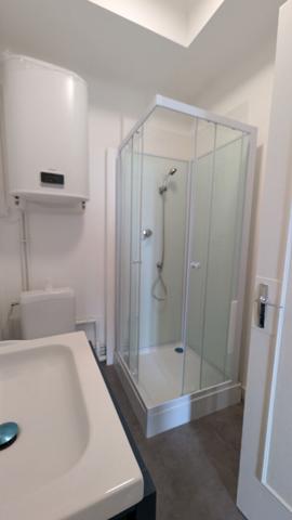 À LOUER - T3 de 58 m² - Rénové - Dernier étage - Triangle d'Or