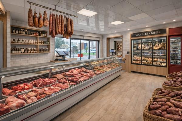 03200 VICHY –IMMEUBLE DE RAPPORT MIXTE AVEC 2 APPARTEMENTS + LOCAL COMMERCIAL -COEUR DE VILLE