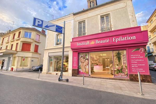 03200 VICHY –IMMEUBLE DE RAPPORT MIXTE AVEC 2 APPARTEMENTS + LOCAL COMMERCIAL -COEUR DE VILLE