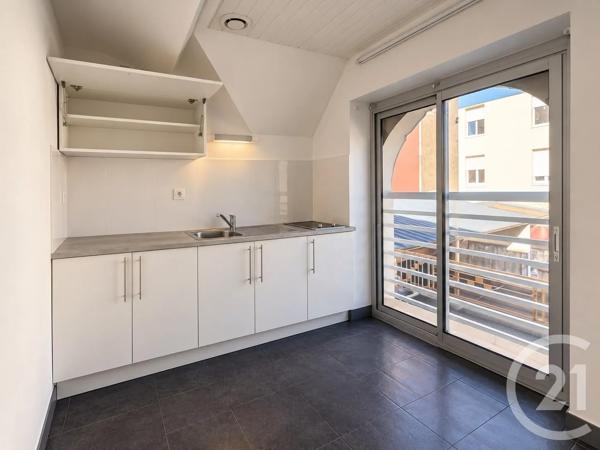 Immeuble à vendre  466,66 m 2   LE MANS  - 72