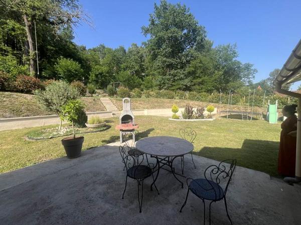 Maison à vendre 208 260 € Montpon-Ménestérol 4 p 109 m² DPE D