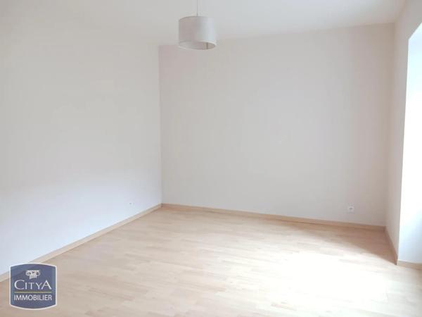 Maison à louer 4 pièces 90m² Blois (41000)