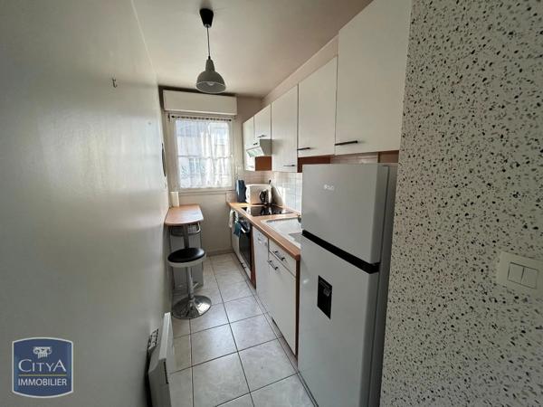 Appartement à louer 2 pièces 41.78m² Arpajon (91290)