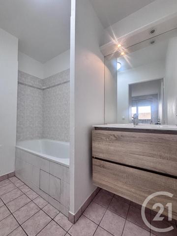 Appartement F2 à vendre  2 pièces - 41 m2 LA PLAINE ST DENIS - 93