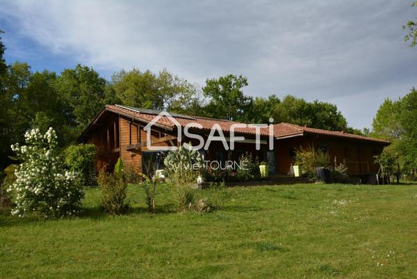 MAISON D'ARCHITECTE  AVEC PARC ARBORE - DPE A -