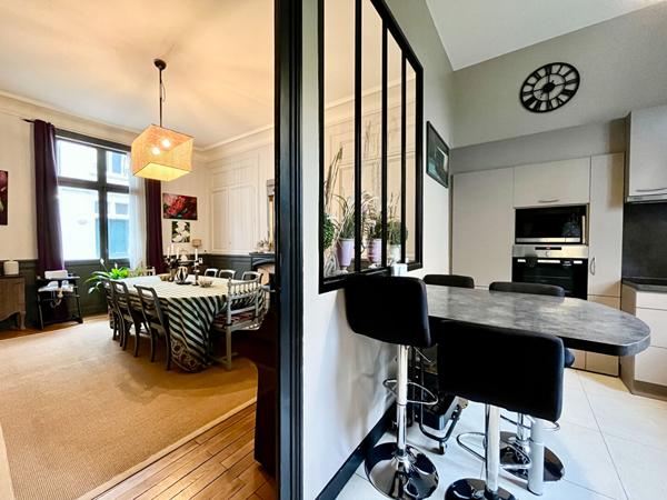 Tours - Quartier des Prébendes - Maison 245m2 + parking