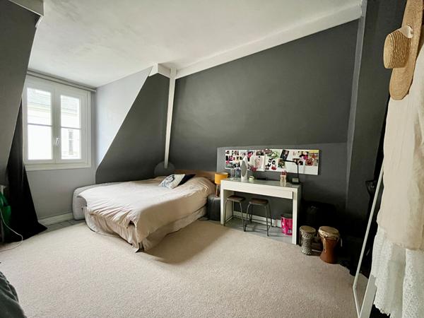 Tours - Quartier des Prébendes - Maison 245m2 + parking