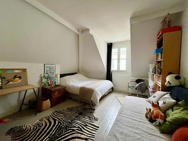 Tours - Quartier des Prébendes - Maison 245m2 + parking