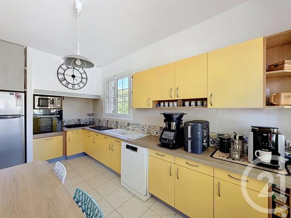 Maison à vendre  5 pièces - 138,29 m 2   AGDE  - 34