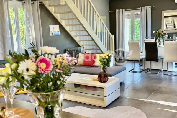 Maison à vendre 7 pièces de 168 m² à Mandelieu-la-Napoule